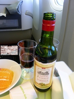 20120816大韓航空ビジネスクラス　食事－ワイン.jpg