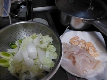 20120827夕食の鍋調理中.jpg