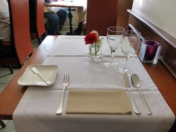 20121028昼食時のテーブルセッティング.jpg