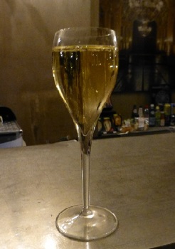 20121031オペラ･ガルニエでシャンパン.jpg