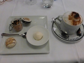20121117夕食－デザートとコーヒー.jpg